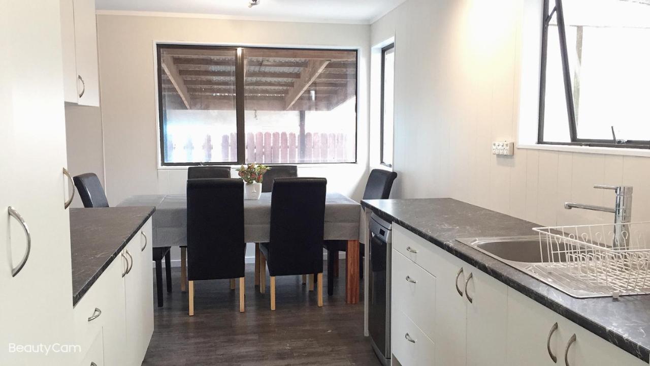 Cozy 3 Bedrooms House 6 Chapman Place Rotorua Buitenkant foto